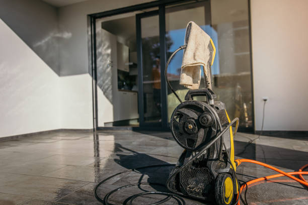 Best Animal Enclosure Cleaning  in Spanish Fort, AL